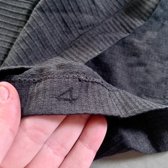 Lululemon Ebb to Street Cropped Racerback Tank Top Light Support 4 - Picture 6 of 7